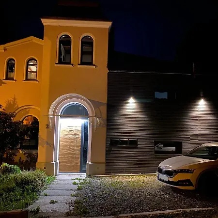 5 Sterne Schlossplatz - Sachsen Vogtland Erzgebirge 6 Personen 3 Sz Sauna Kamin アパート *