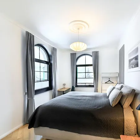 アパート 5 Sterne Schlossplatz - Sachsen Vogtland Erzgebirge 6 Personen 3 Sz Sauna Kamin アウエルバッハ